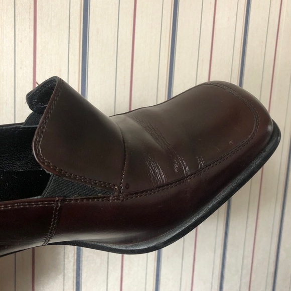 NWT FeetFirst Deep Maroon Italian Leather Pumps size 9b (39) - Picture 6 of 16